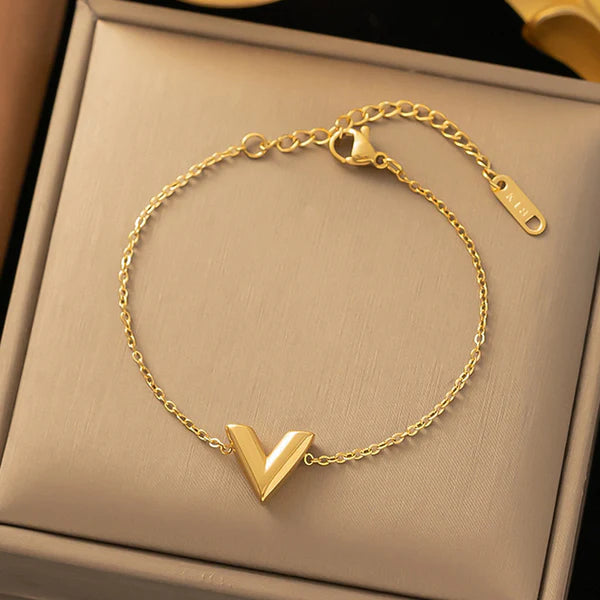 Stellar Curve Bracelet