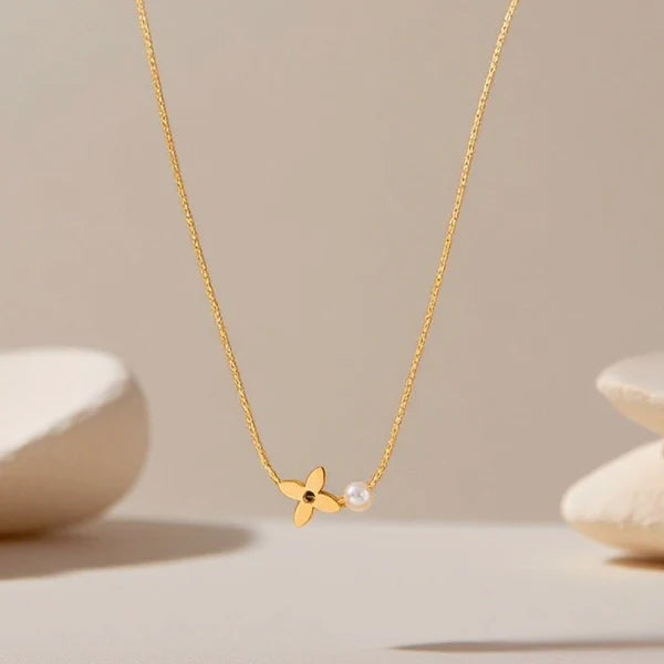 Lumin Petal Pearl Necklace