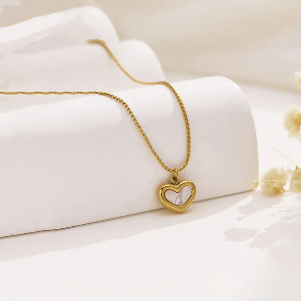 Éternel Heart Charm